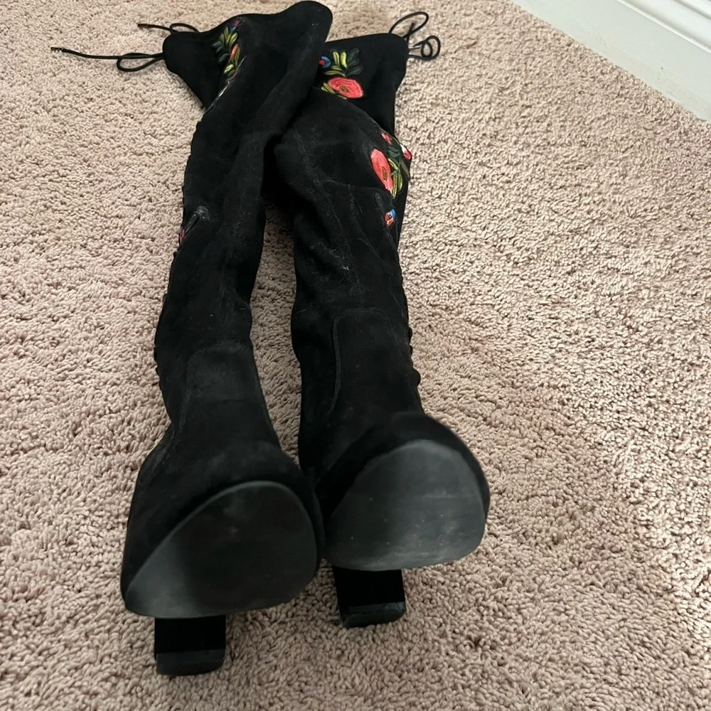 New 6.5 target over the knee floral embroidered faux suede black heel boots - Picture 16 of 17
